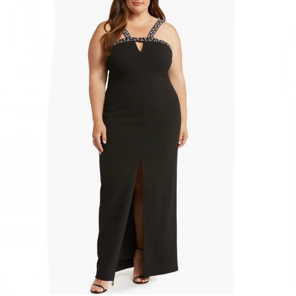 VINCE CAMUTO Beaded Keyhole Gown - Picture 1 of 7